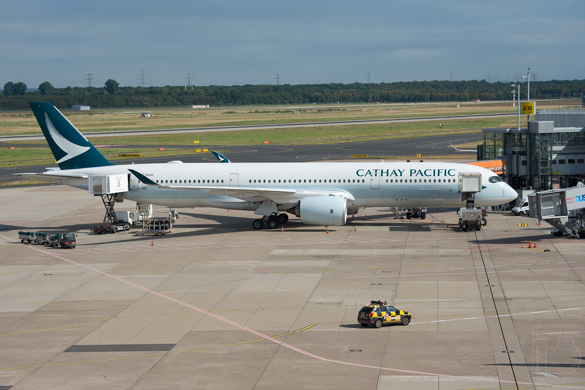 B-LRE Cathay Pacific Airbus A350-900