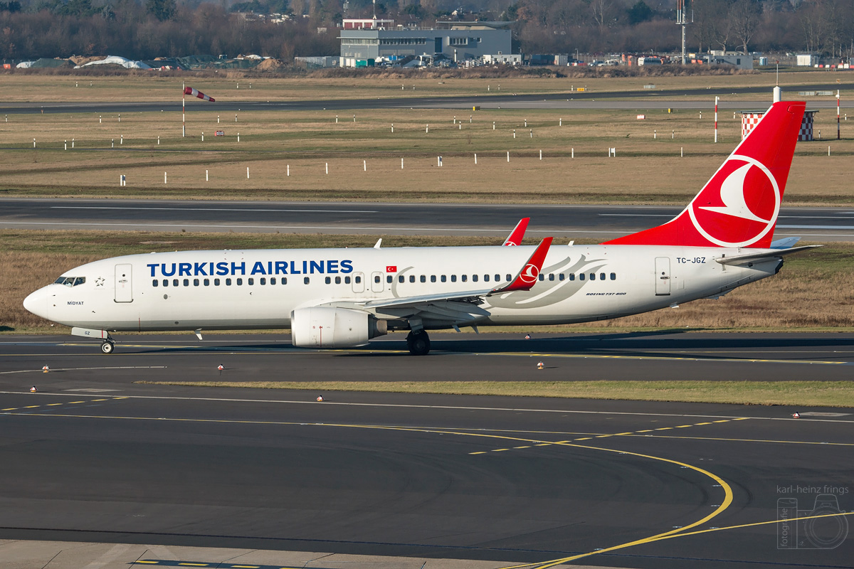 TC-JGZ Turkish Airlines Boeing 737-800