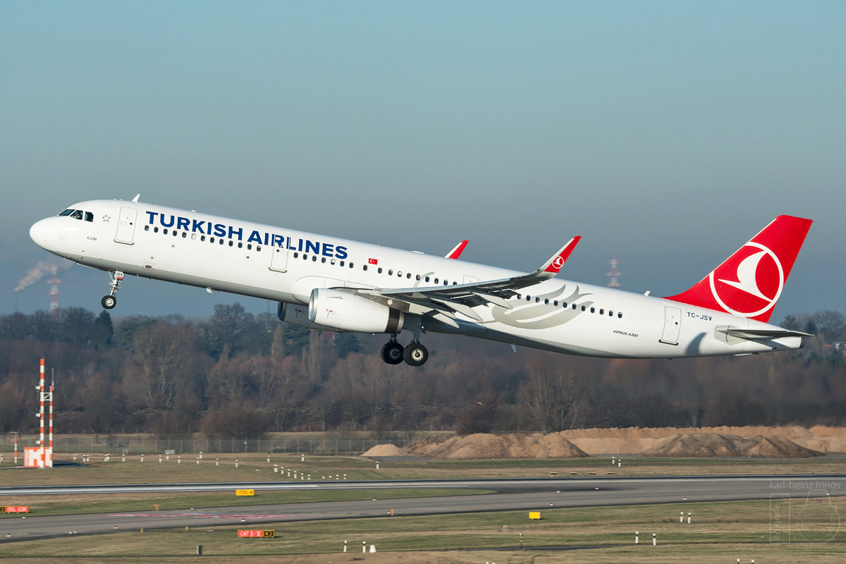 TC-JGZ Turkish Airlines Boeing 737-800
