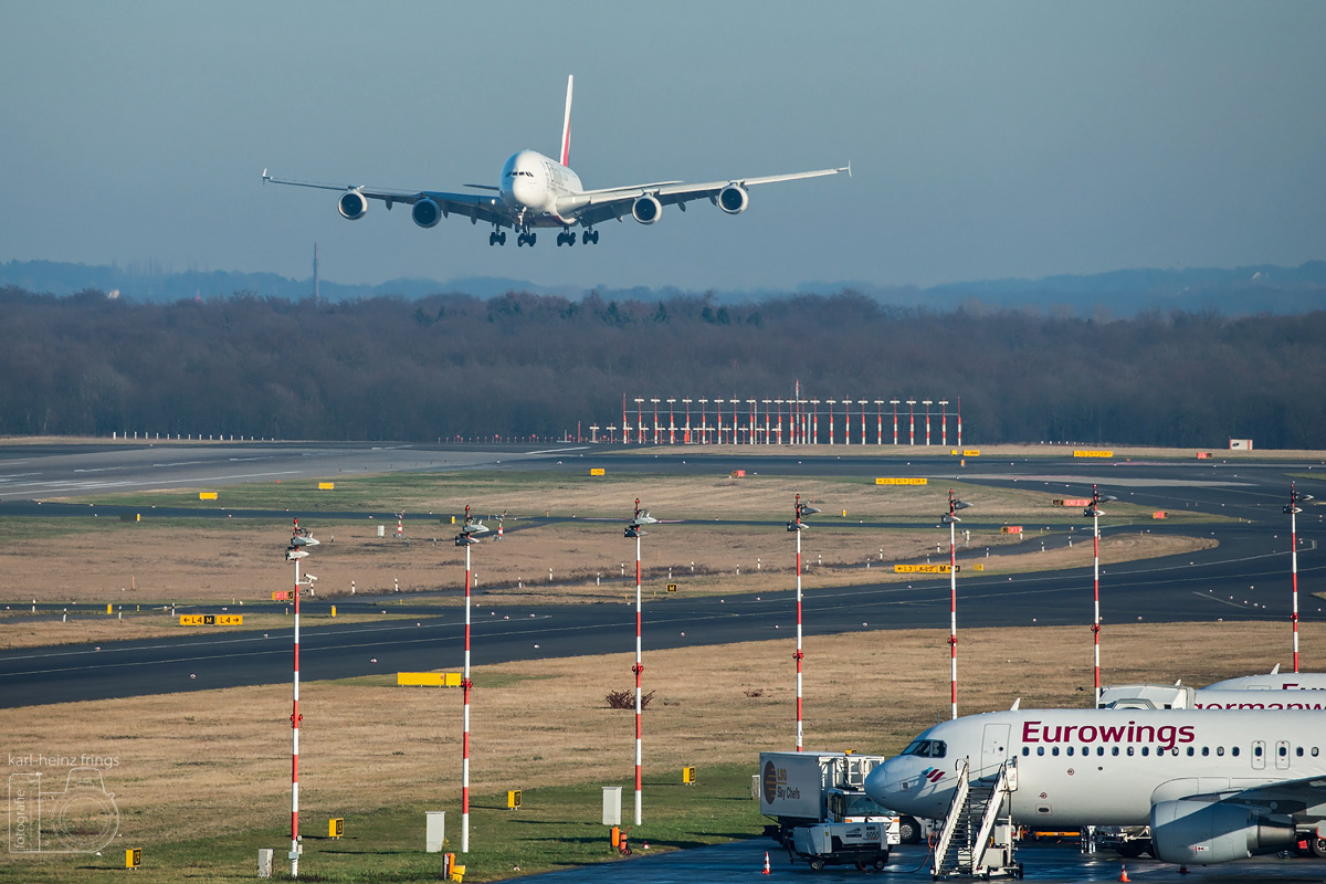 A6-EOO Emirates Airbus A380-800