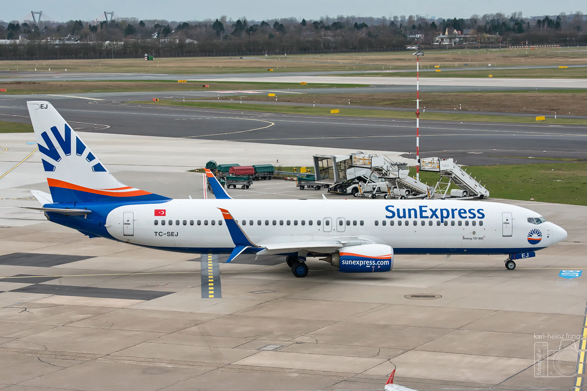 TC-SEJ SunExpress Boeing 737-800