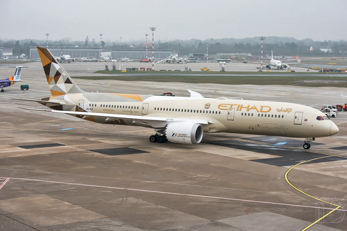 A6-BLH Etihad Airways Boeing 787-9
