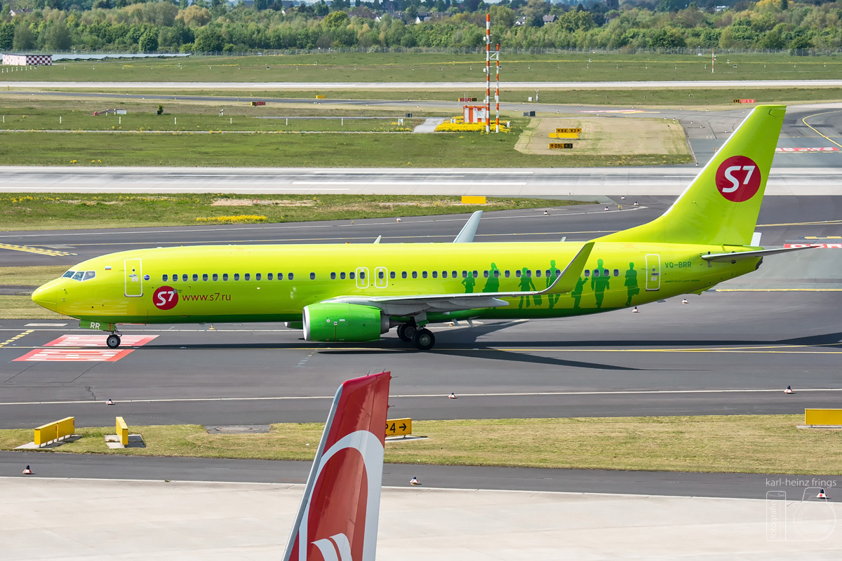 VQ-BRR S7 Airlines Boeing 737-800