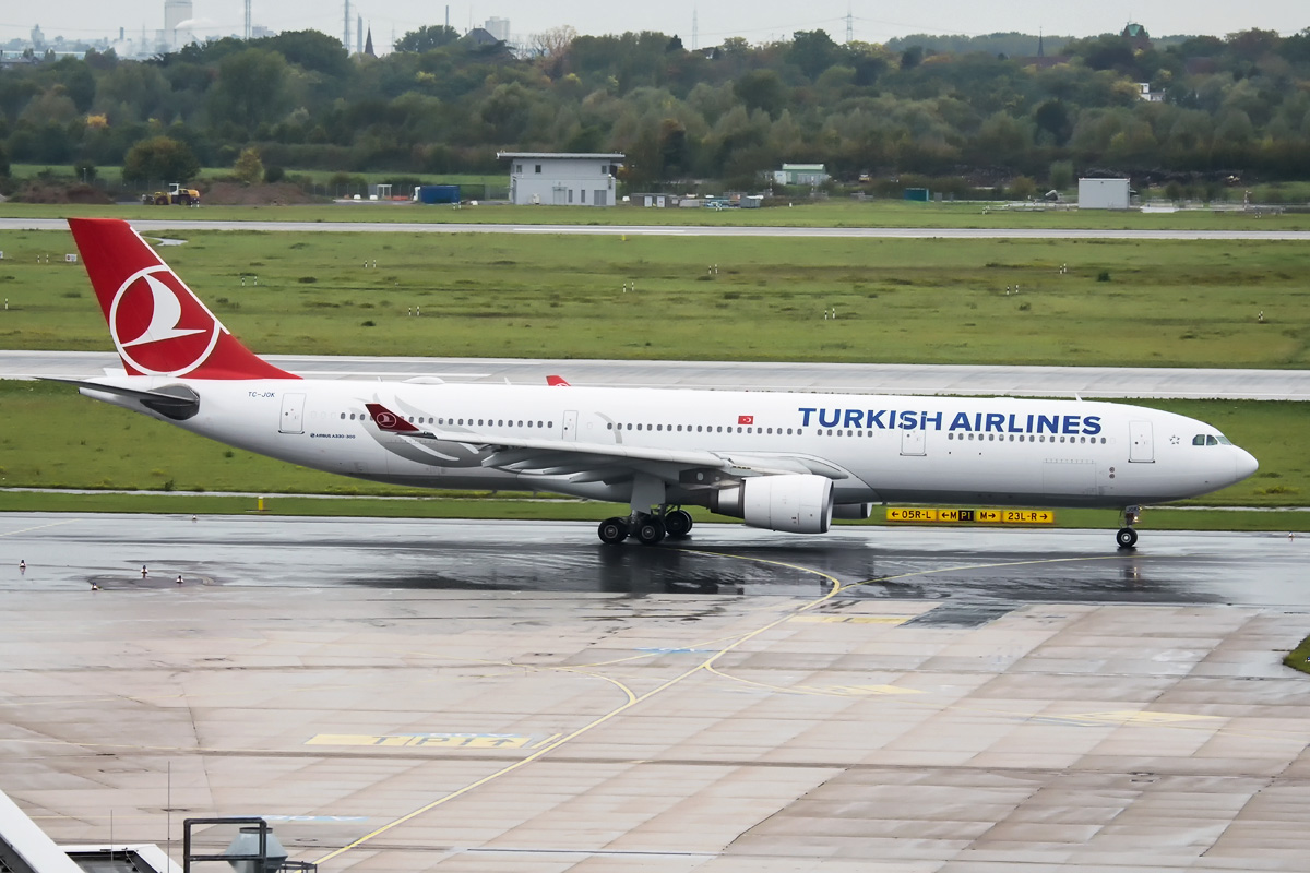 TC-JOK Turkish Airlines Airbus A330-300