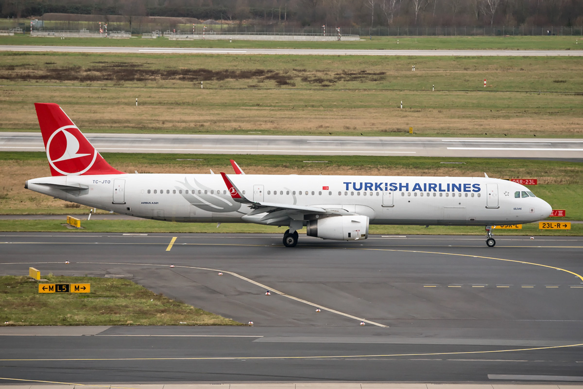 TC-JTO Turkish Airlines Airbus A321-200