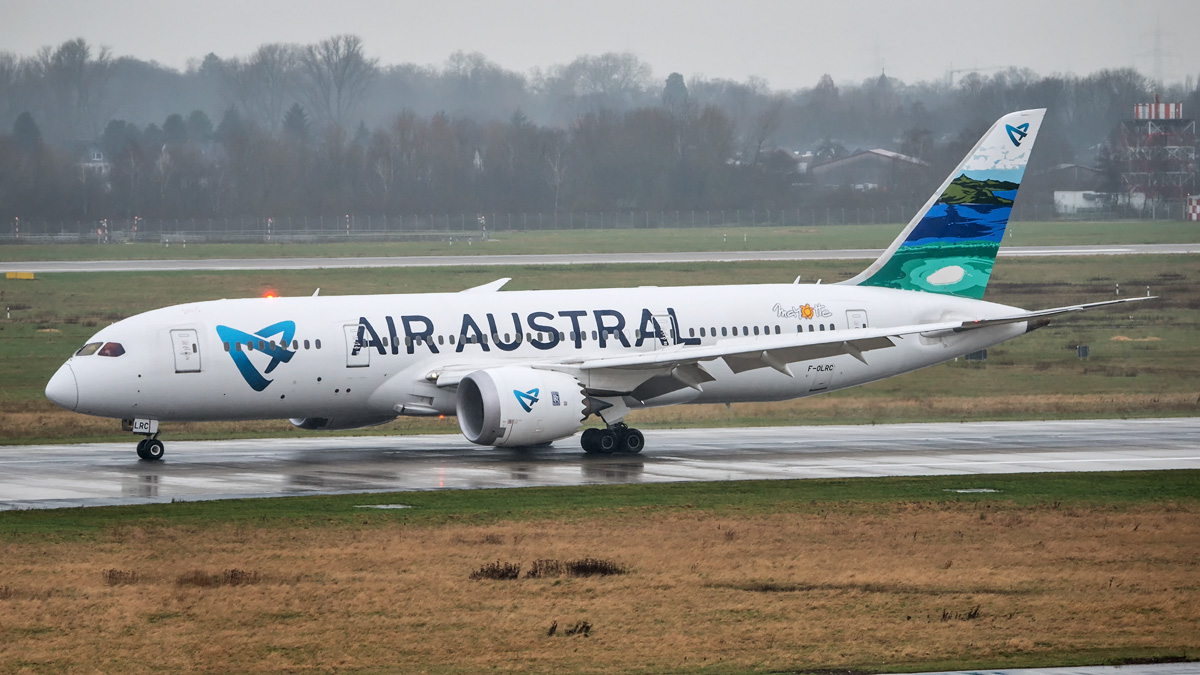F-OLRC Air Austral Boeing 787-8