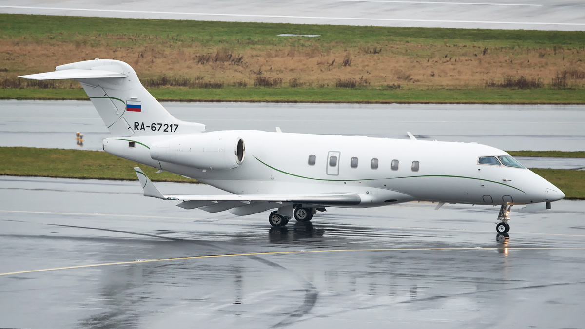 RA-67217 Tulpan Airlines Bombardier BD-100-1A10 Challenger 300