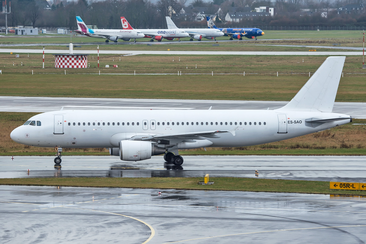 ES-SAO SmartLynx Estonia Airbus A320-200