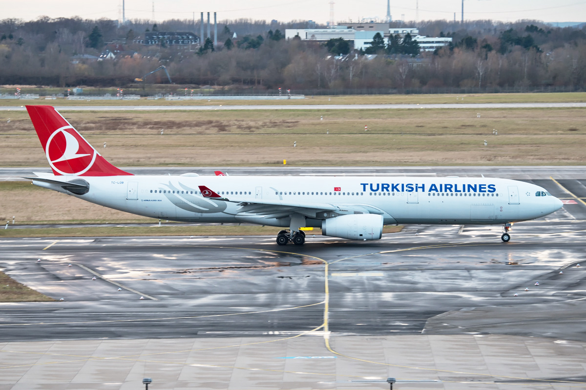 TC-LOB Turkish Airlines Airbus A330-300
