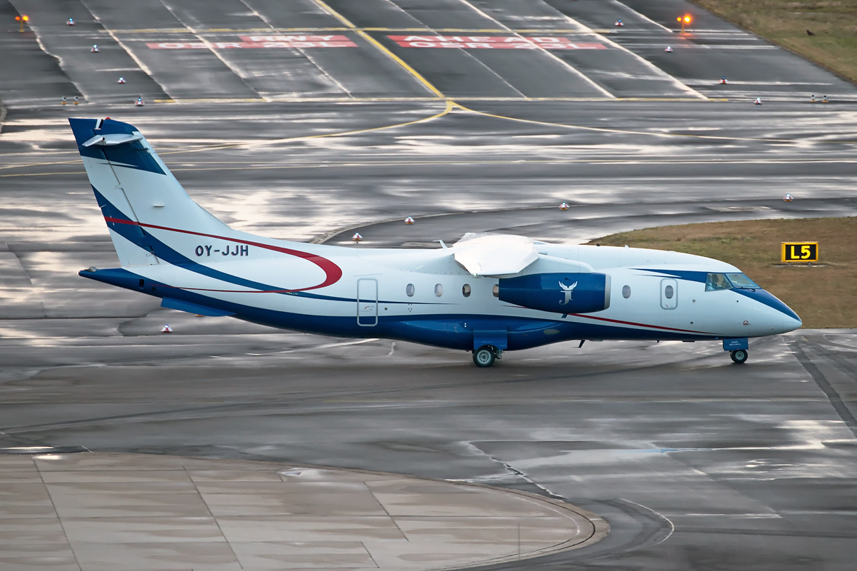 OY-JJH Sun-Air of Scandinavia Dornier Do-328 Jet