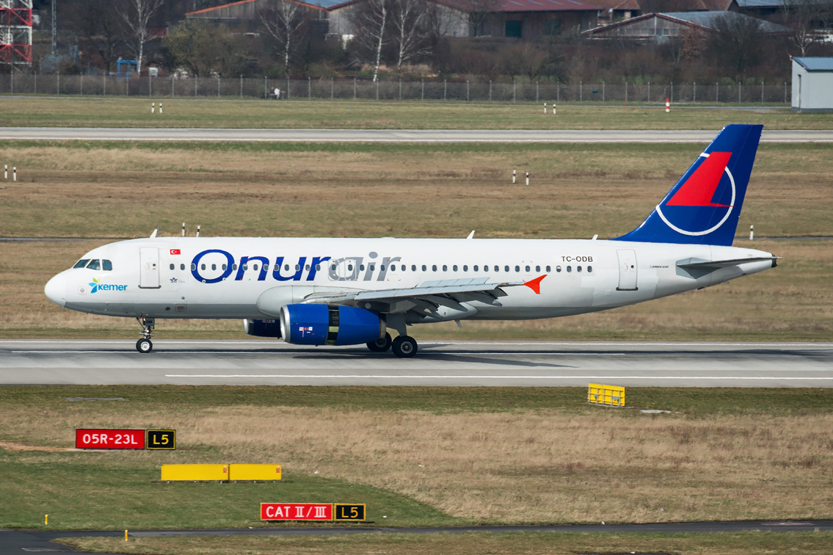 TC-ODB Onur Air Airbus A320-200