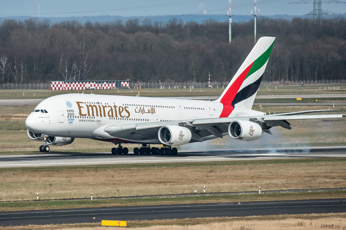 A6-EOW Emirates Airbus A380-800