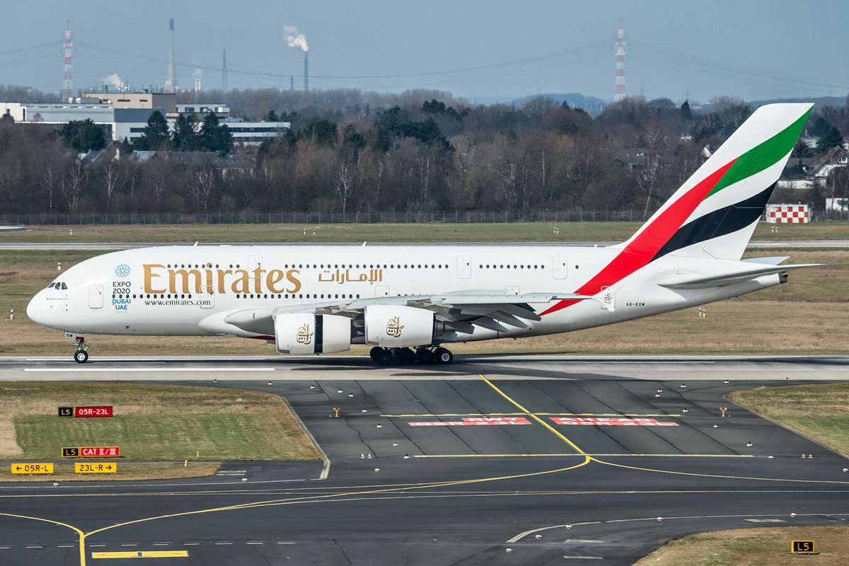 A6-EOW Emirates Airbus A380-800