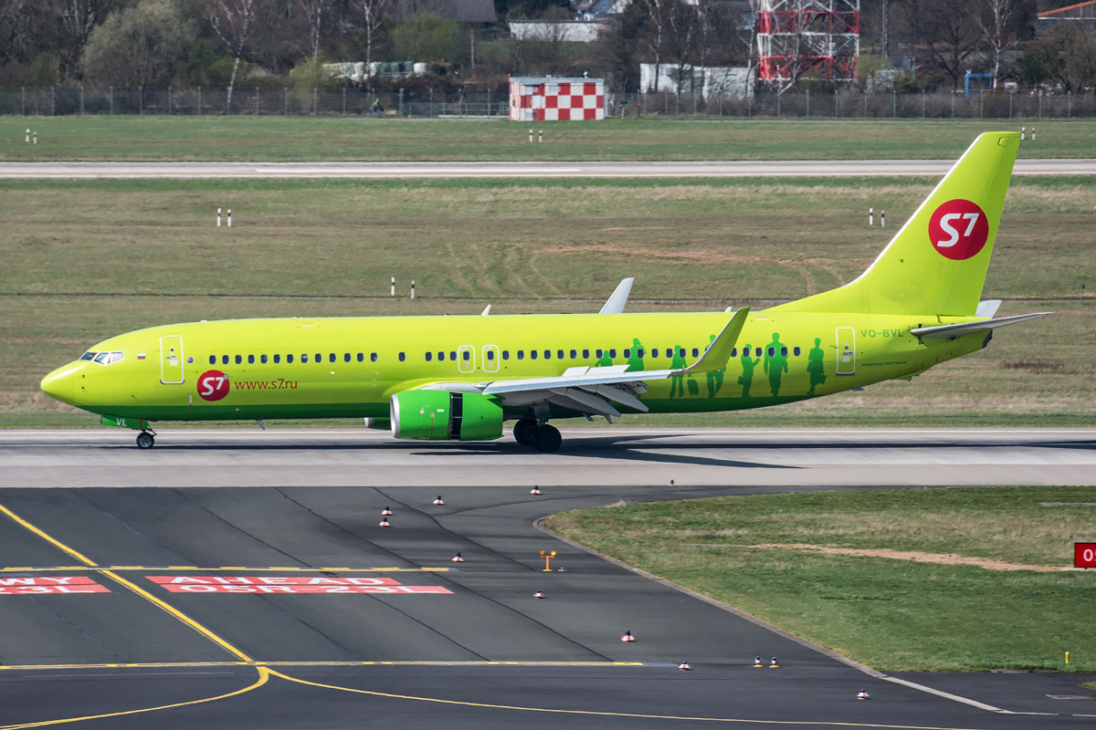 VQ-BVL S7 Airlines Boeing 737-800
