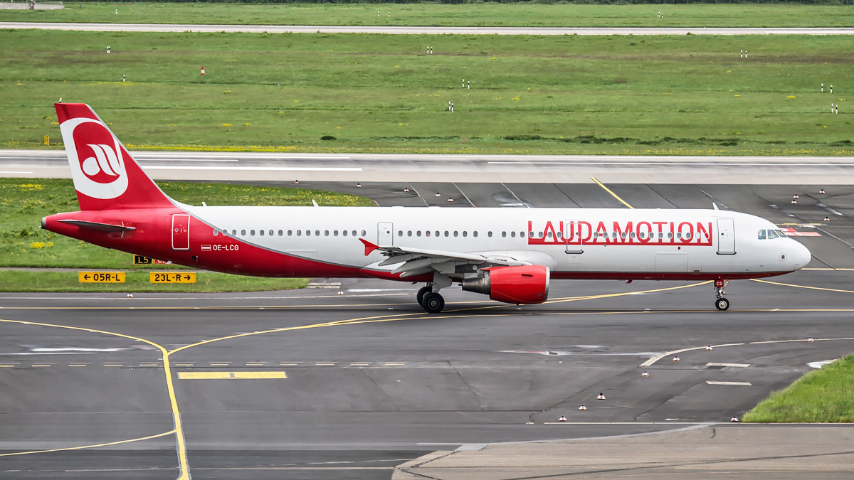 OE-LCG Laudamotion Airbus A321-200