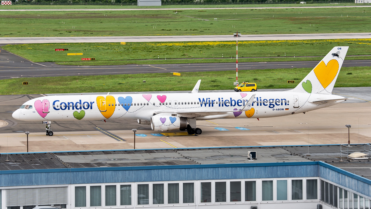 D-ABON Condor Boeing 757-300
