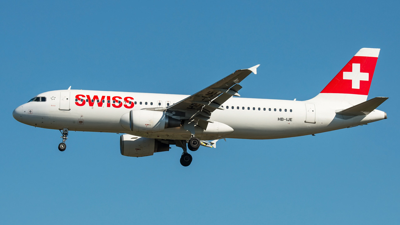 HB-IJE Swiss Airbus A320-200  