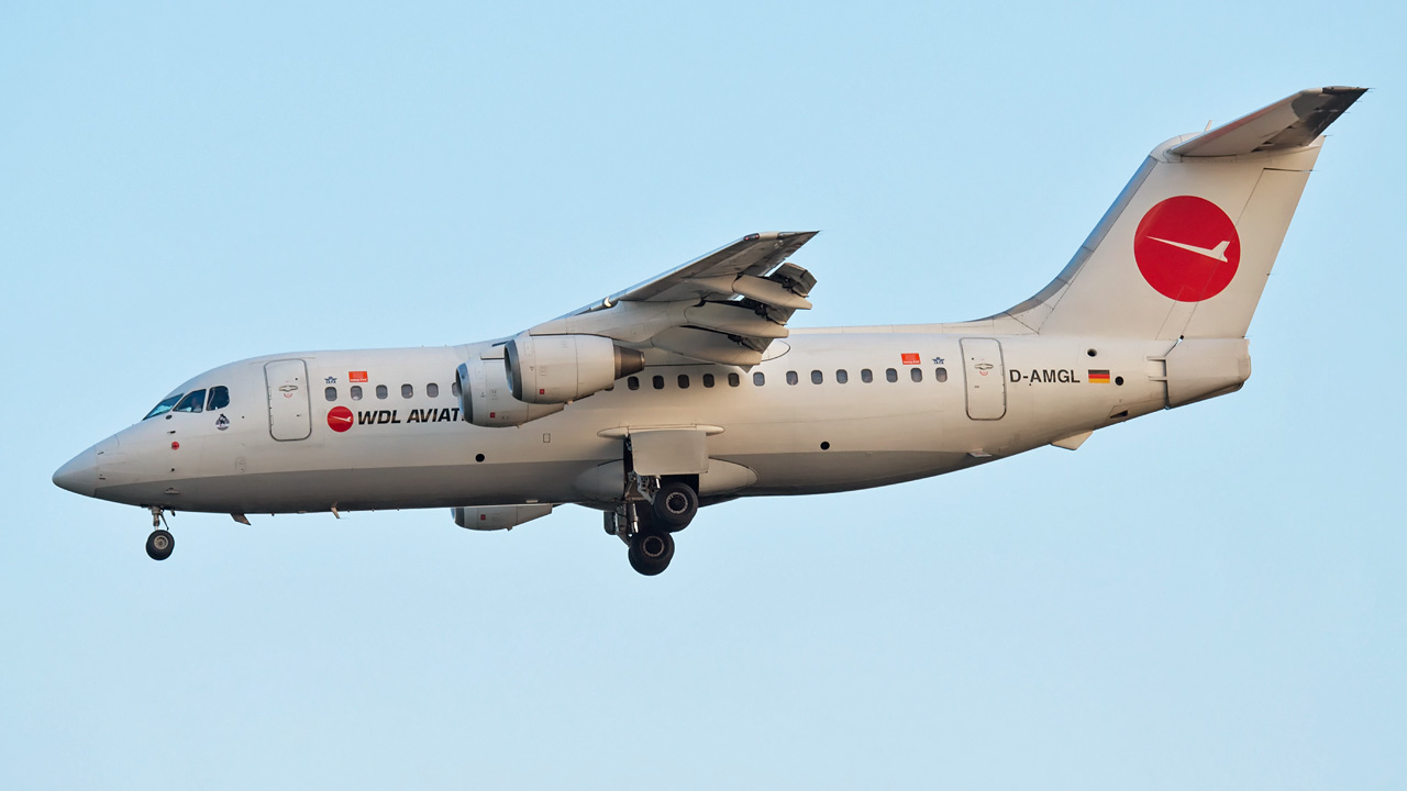 D-AMGL WDL Aviation British Aerospace BAe 146-200