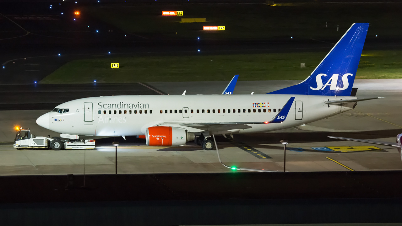 SE-REX Scandinavian Airlines (SAS) Boeing 737-700