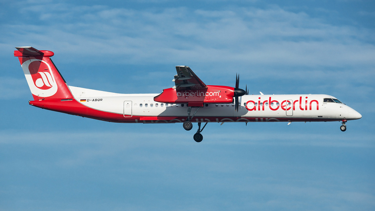 D-ABQR Eurowings (LGW) Bombardier DHC-8-400Q