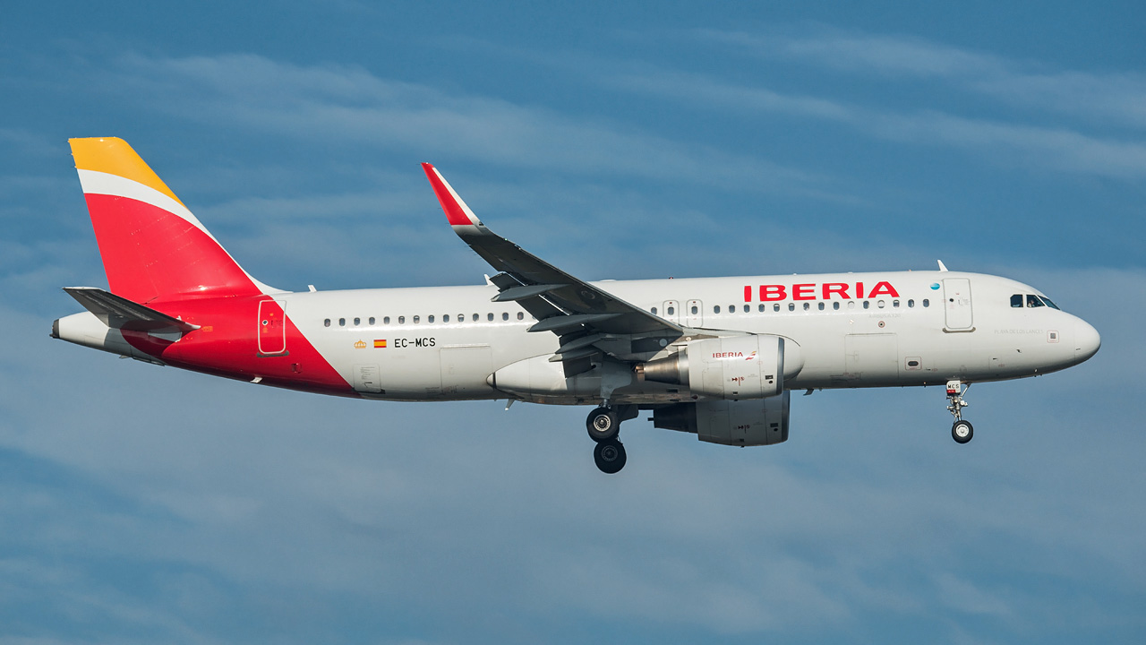 EC-MCS Iberia Airbus A320-200/S