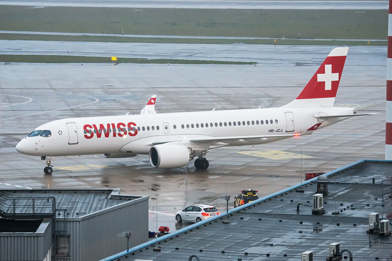 HB-JCJ Swiss Bombardier CS300 (Airbus A220-300)