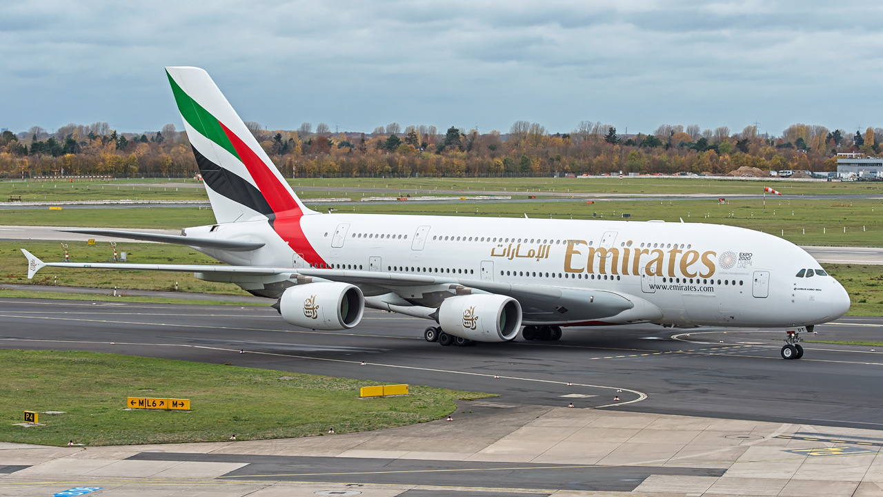 A6-EDT Emirates Airbus A380-800