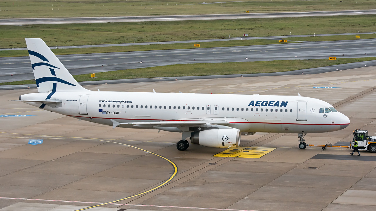 SX-DGR Aegean Airlines Airbus A320-200