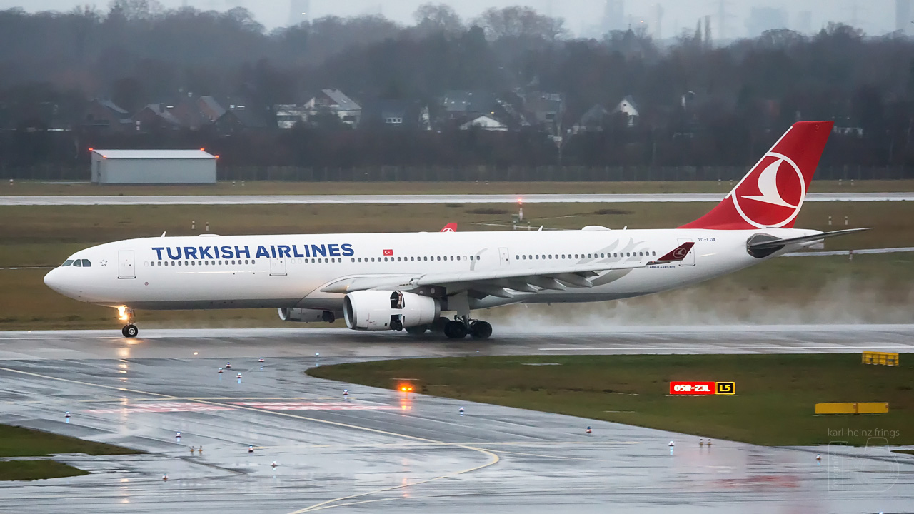 TC-LOA Turkish Airlines Airbus A330-300