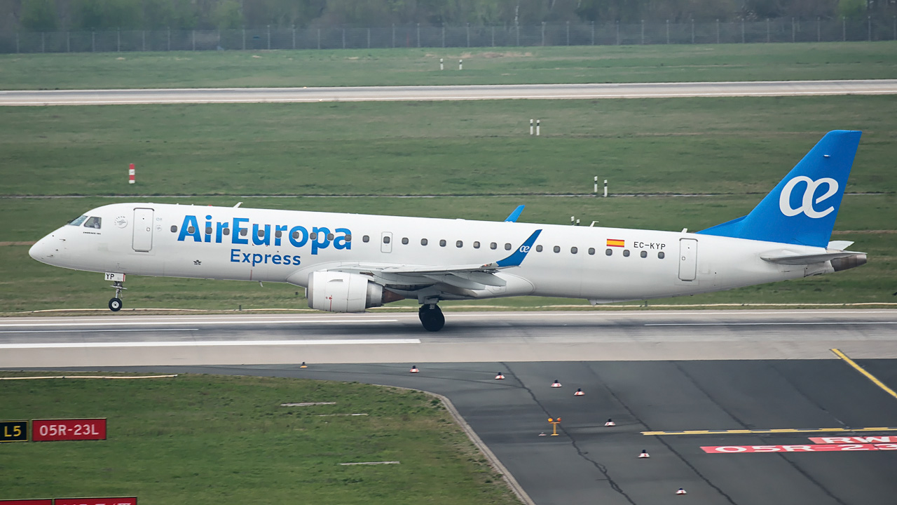 EC-KYP Air Europa Express Embraer ERJ-195