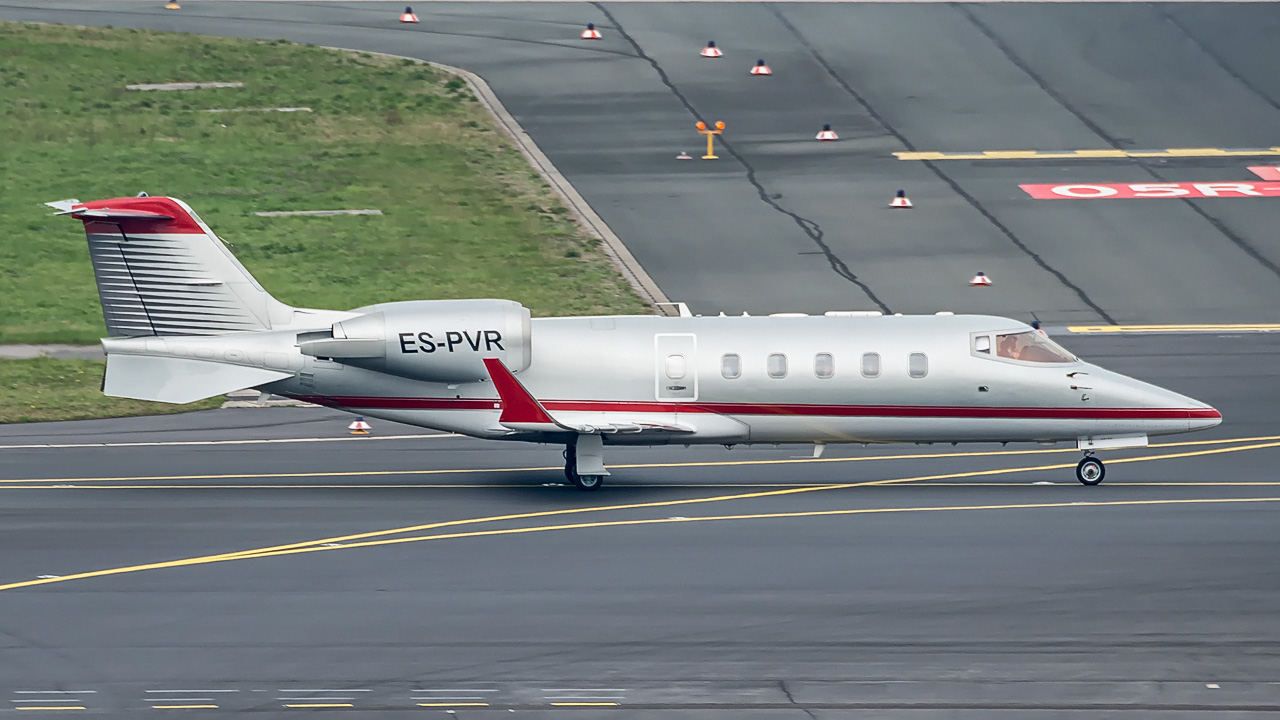 ES-PVR Panaviatic LearJet 60