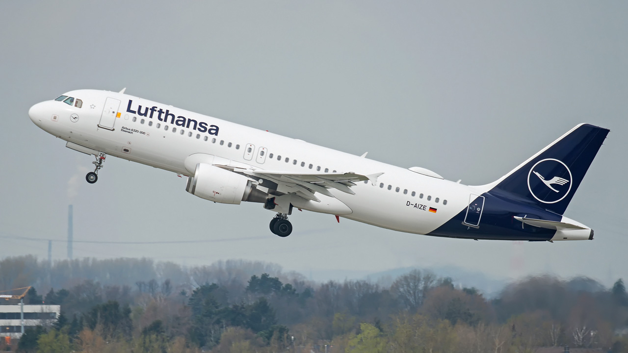 D-AIZE Lufthansa Airbus A320-200