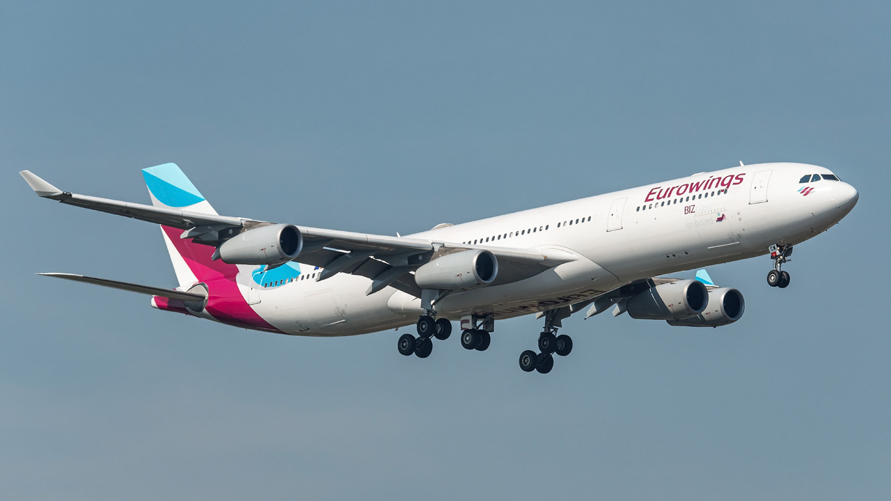 OO-SCW Eurowings (Brussels Airlines) Airbus A340-300