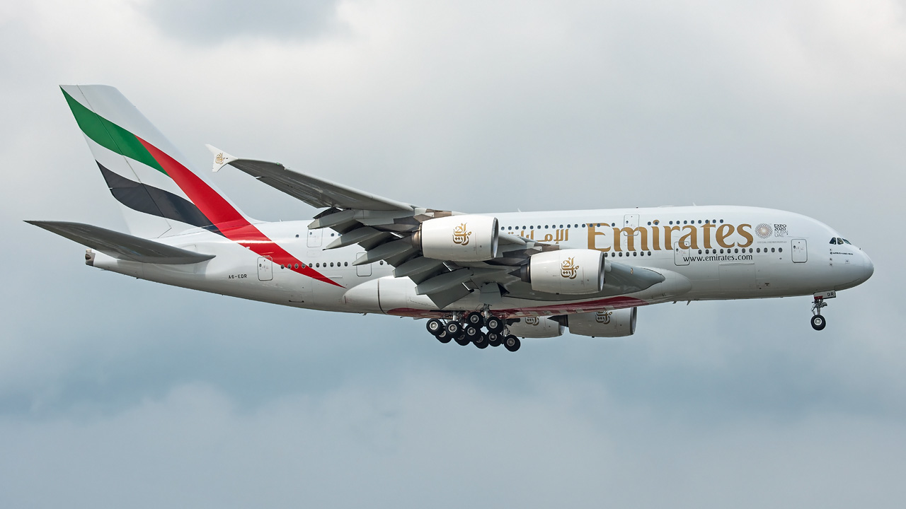 A6-EDR Emirates Airbus A380-800