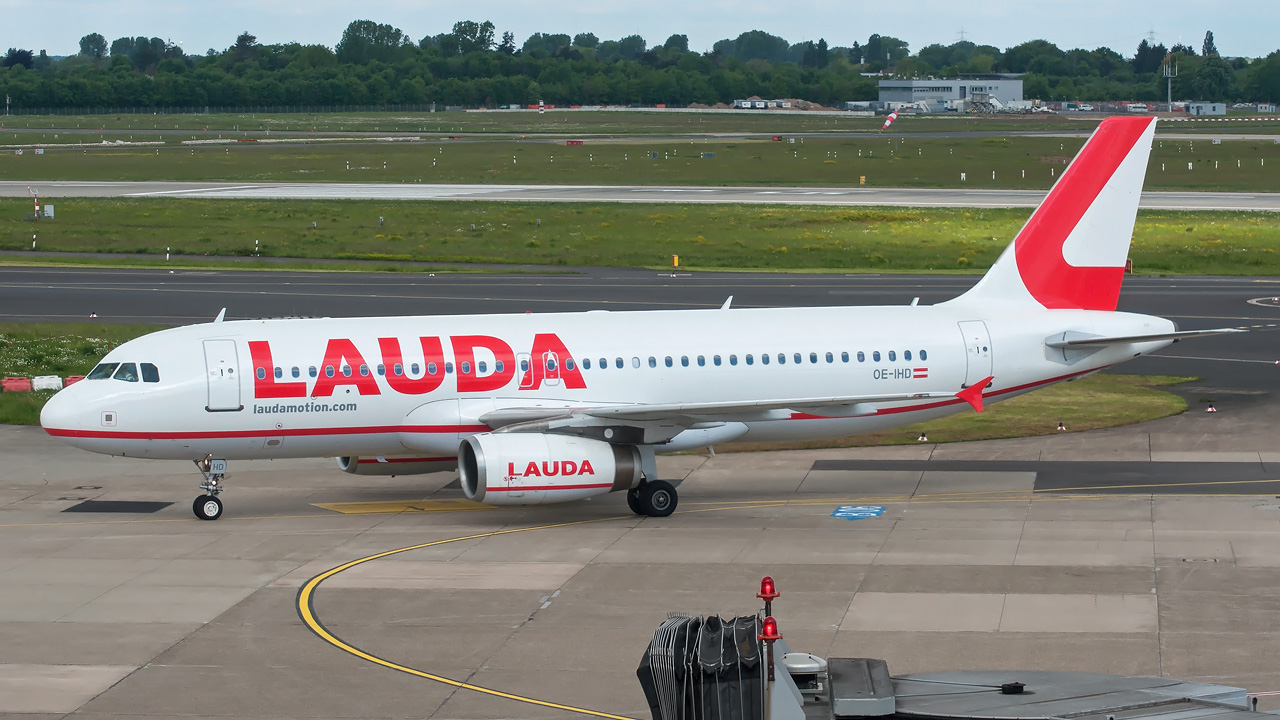 OE-IHD Laudamotion Airbus A320-200