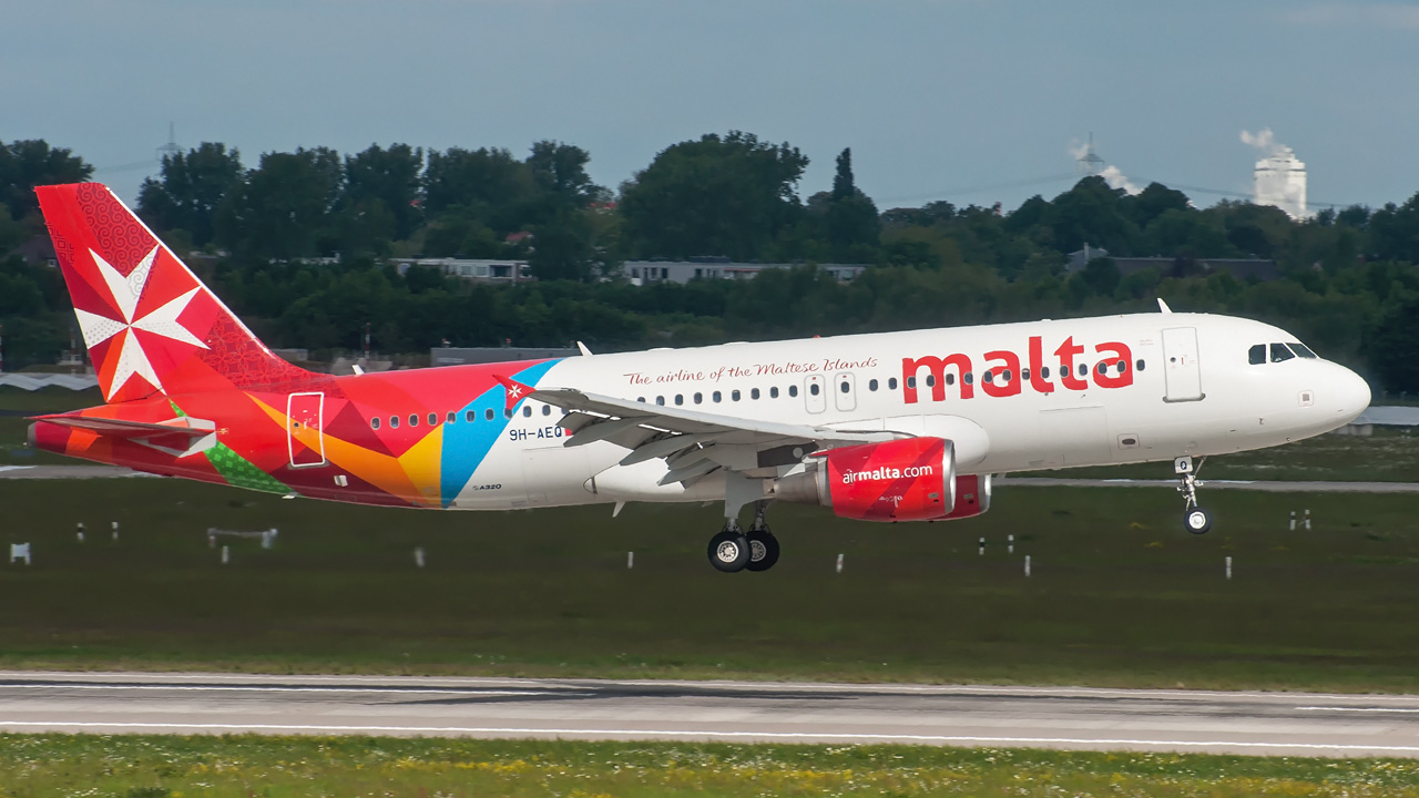 9H-AEQ Air Malta Airbus A320-200