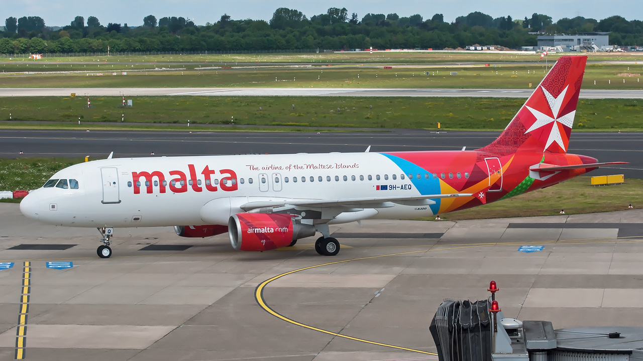 9H-AEQ Air Malta Airbus A320-200