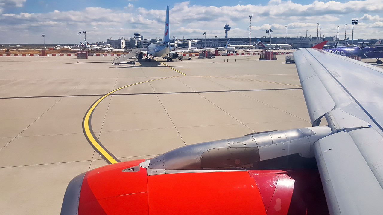 9H-AEQ Air Malta Airbus A320-200