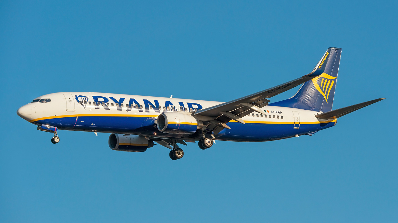 EI-EBP Ryanair Boeung 737-800