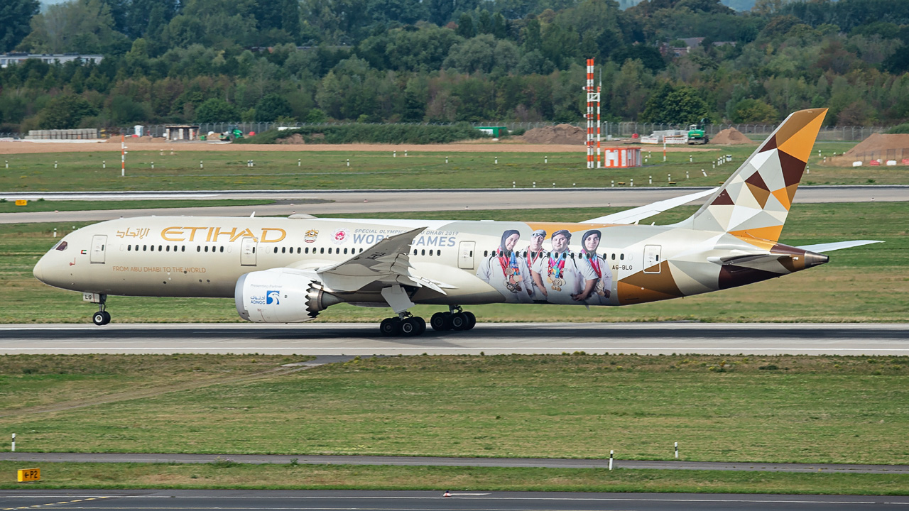 A6-BLG Etihad Airways Boeing 787-9