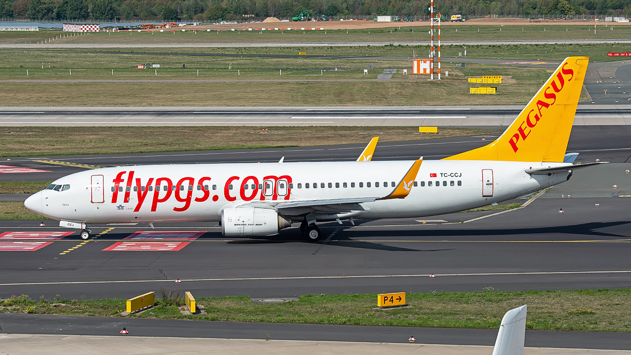 TC-CCJ Pegasus Airlines Boeing 737-800