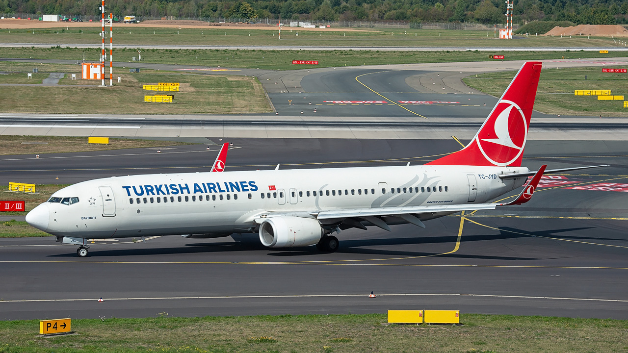TC-JYD Turkish Airlines Boeing 737-900(ER)