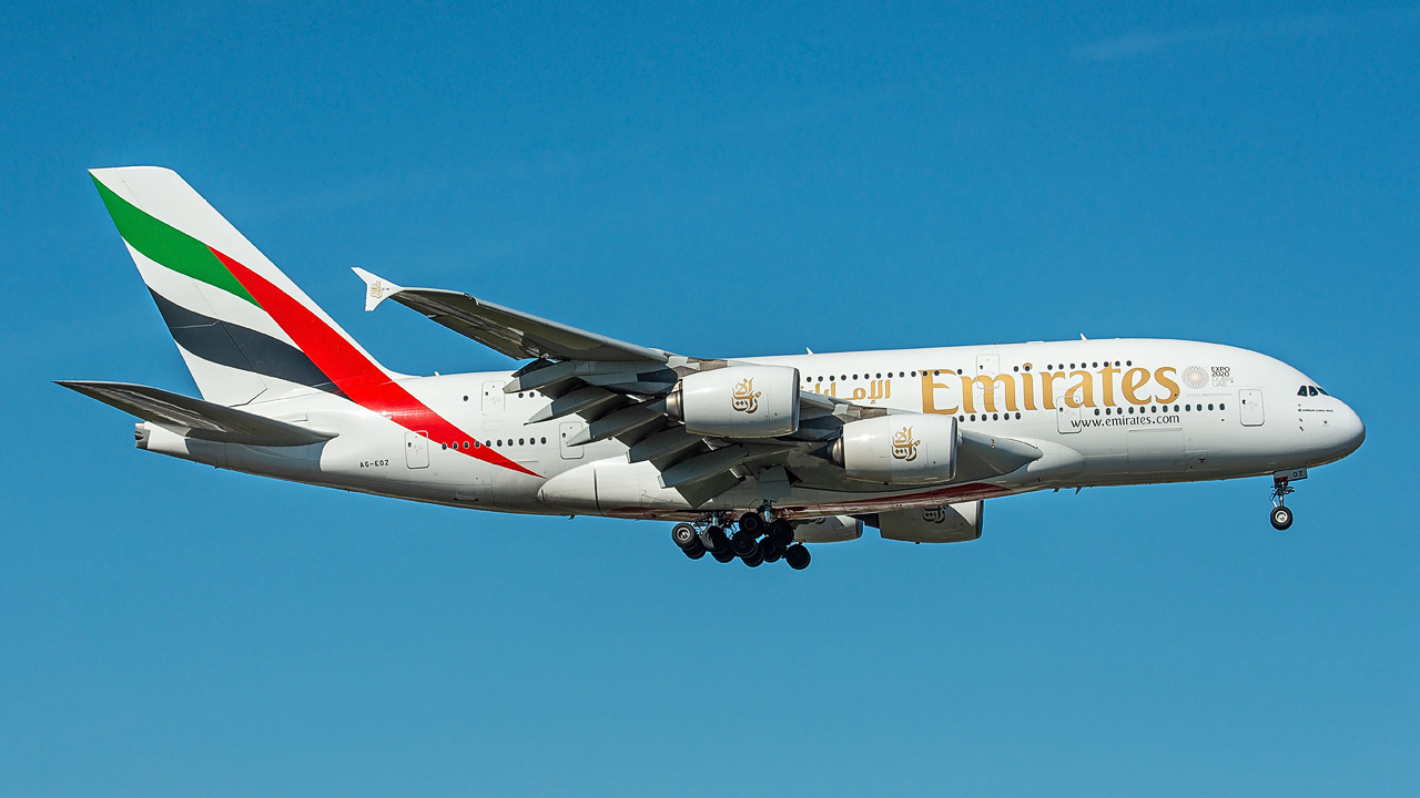 A6-EOZ Emirates Airbus A380-800