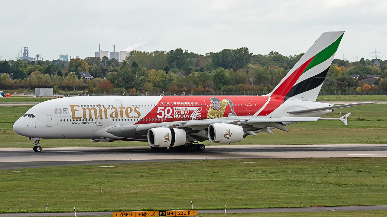 A6-EEV Emirates Airbus A380-800