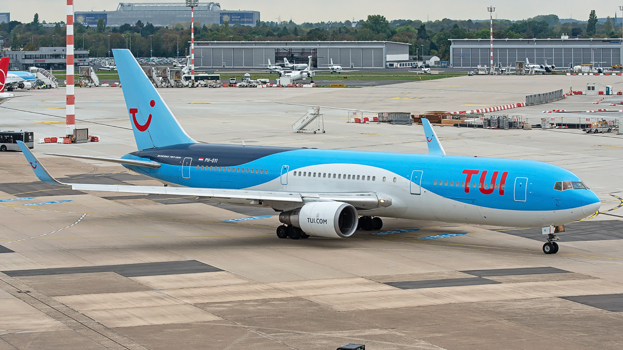 PH-OYI TUI Airlines Nederland Boeing 767-300(ER)