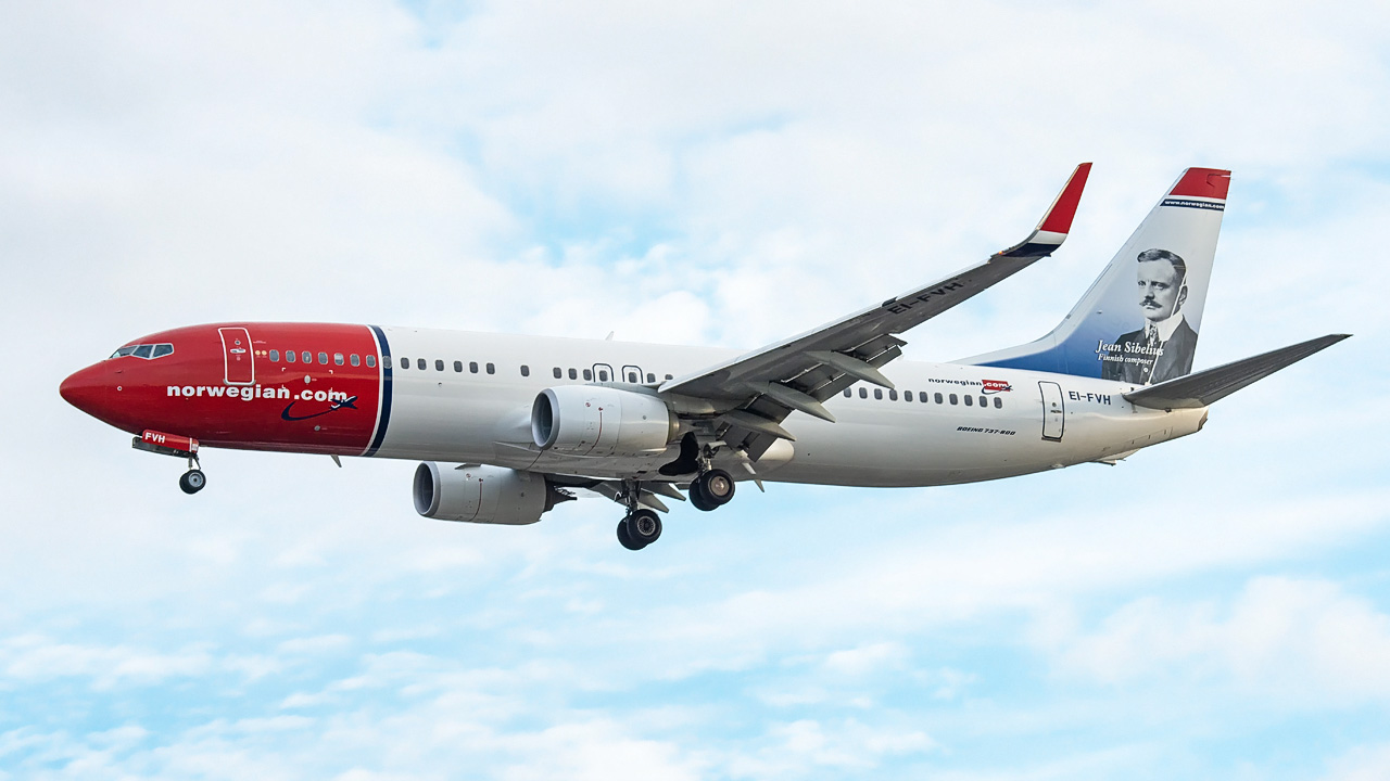 EI-FVH Norwegian Air International Boeing 737-800