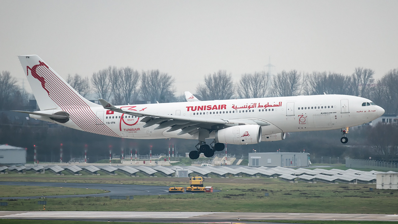 TS-IFN Tunisair Airbus A330-200