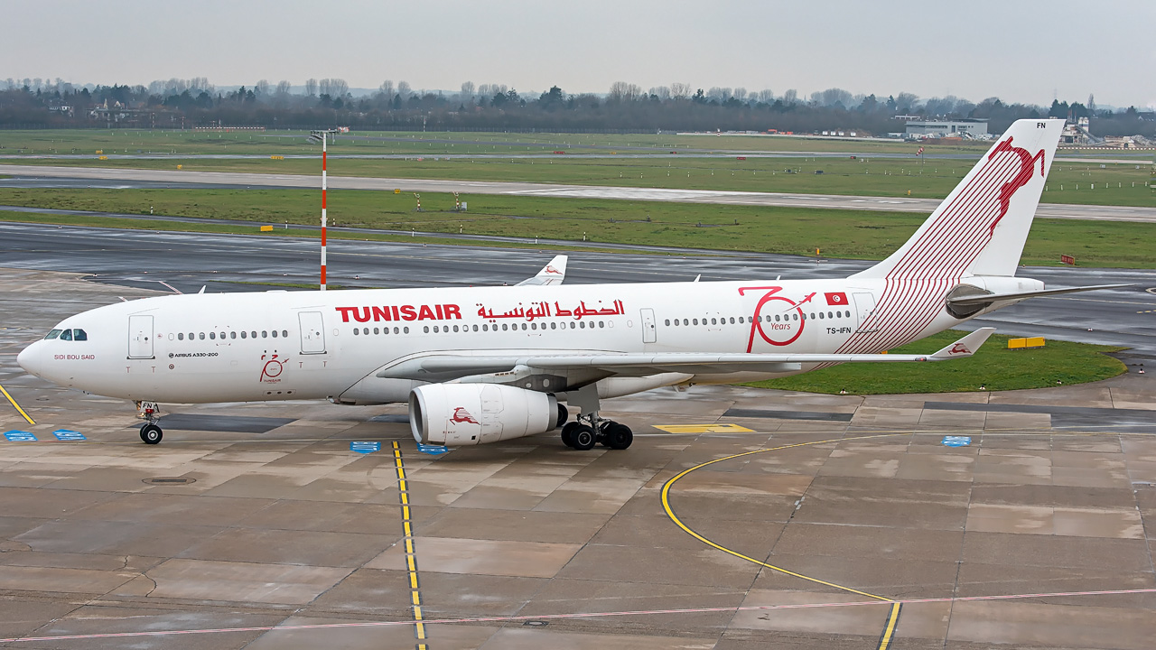 TS-IFN Tunisair Airbus A330-200