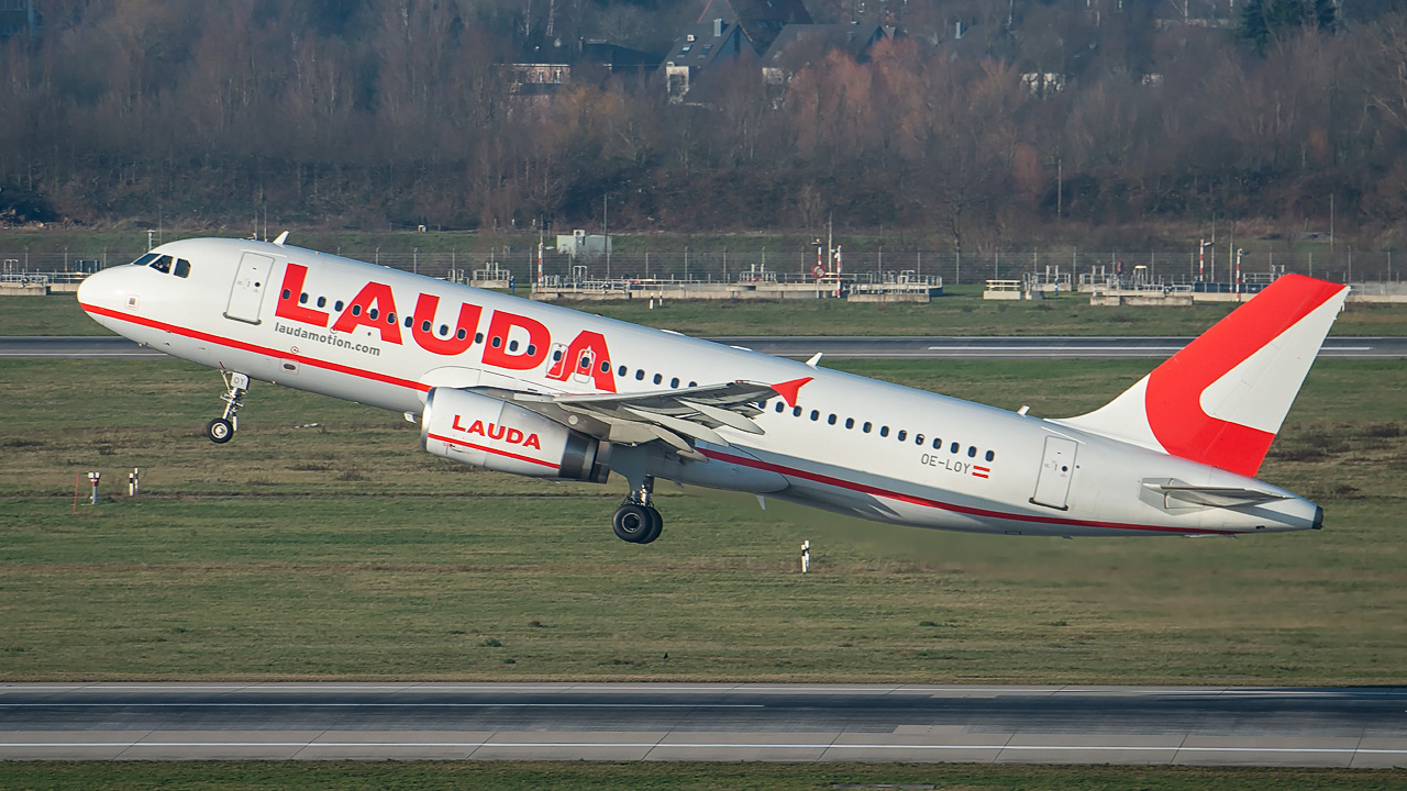 OE-LOY Laudamotion Airbus A320-200