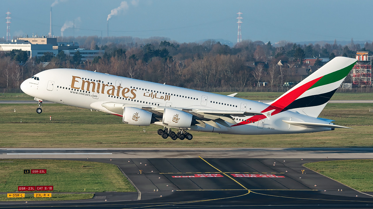 A6-EEI Emirates Airbus A380-800